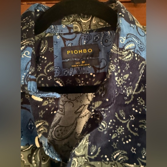 Pimbo Men’s Bandana Print Corduroy Button Down - Picture 3 of 4